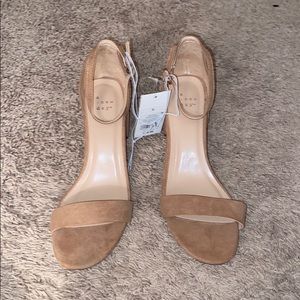 NWT - a new day - Taupe Block Heels - Size 8.5
